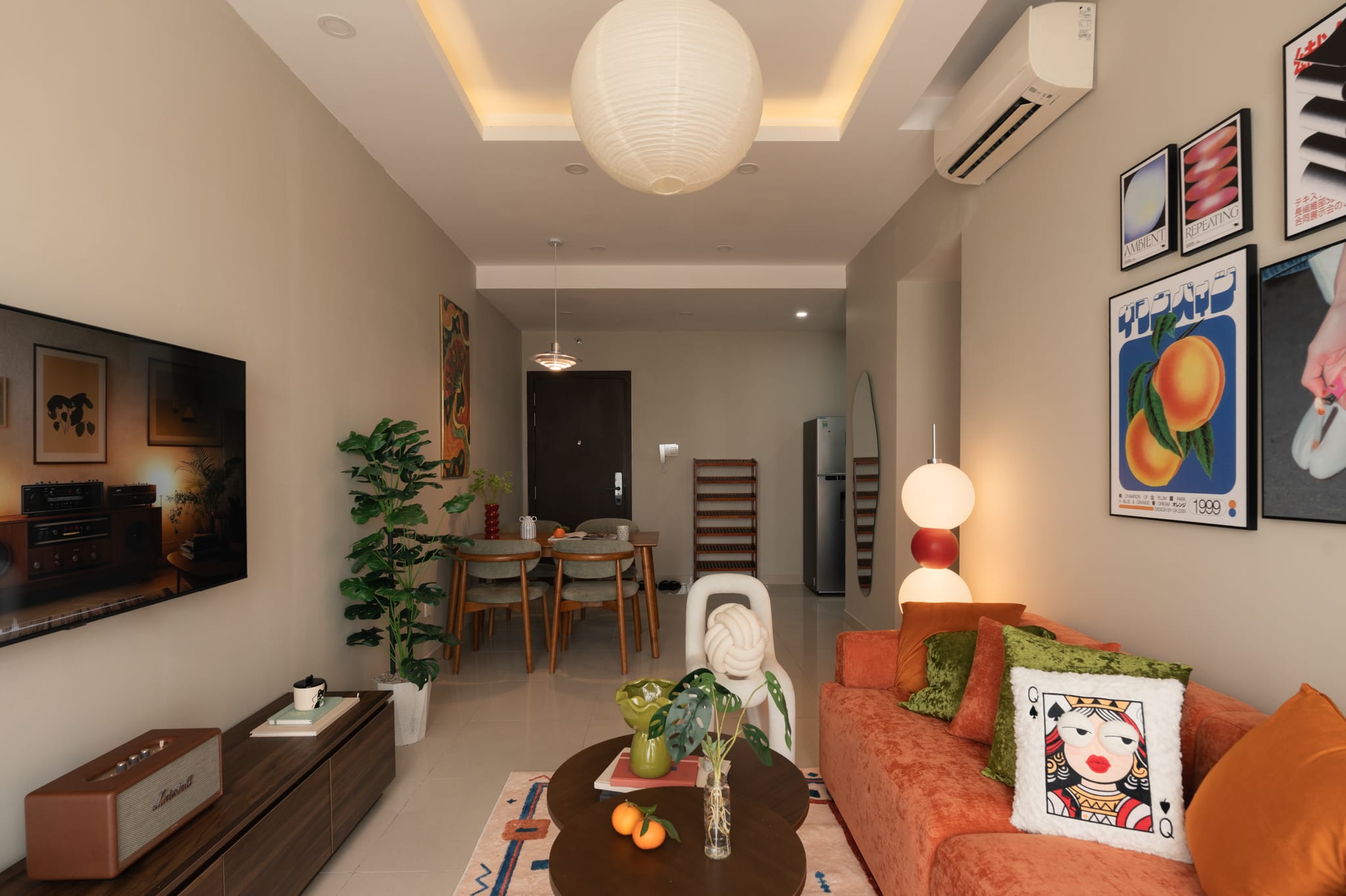 Mid-century Retro · 1PN · Ban công tầng cao